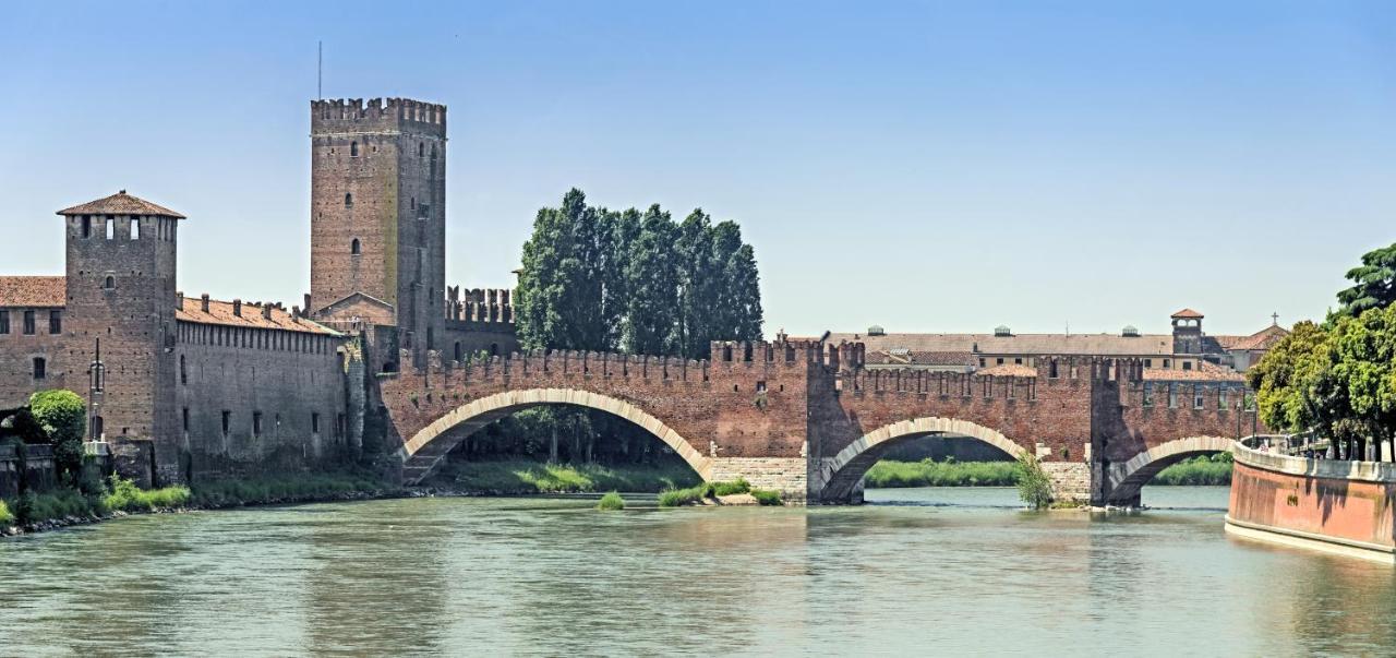 Castle View Lodge Intero Appartamento Verona Centro Storico Экстерьер фото