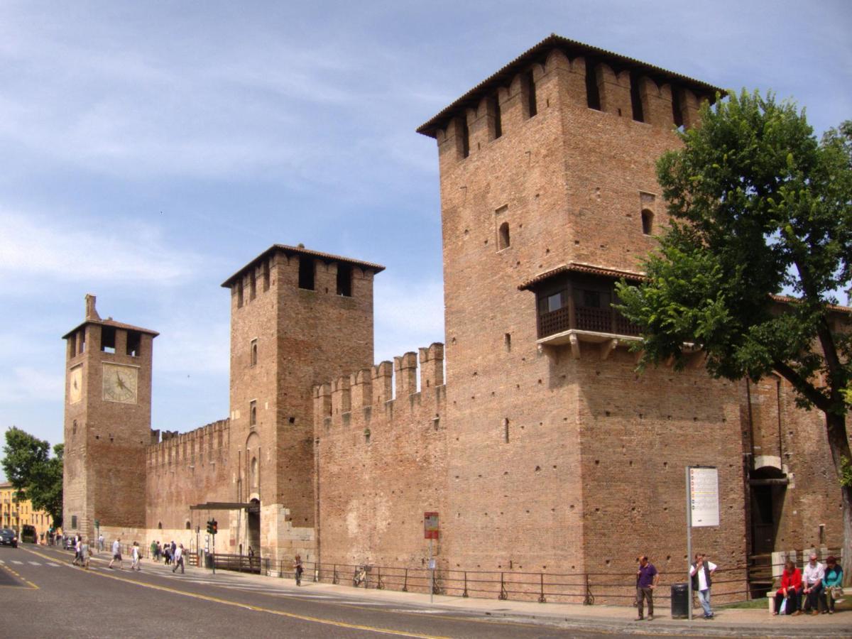 Castle View Lodge Intero Appartamento Verona Centro Storico Экстерьер фото